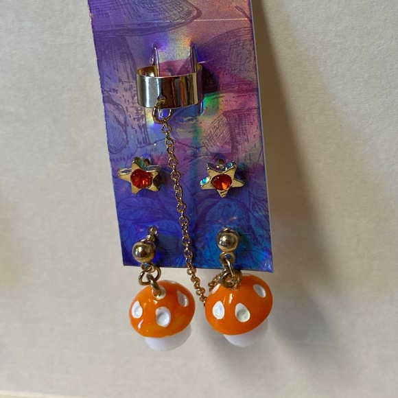 🆕 Pastel Mushroom Cuff Earring Set - Picture 5 of 9
